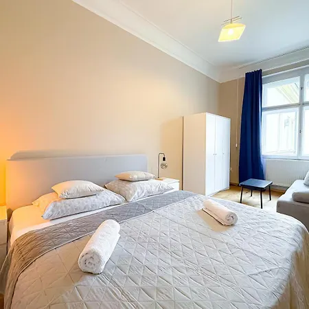 Apartmán 1 *